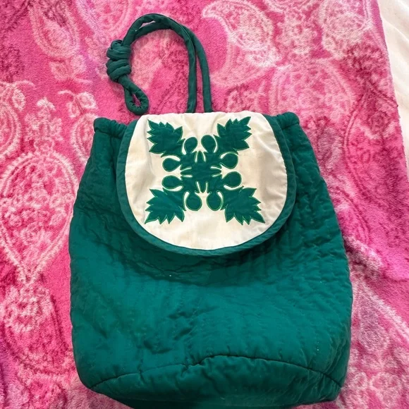 Hawaiian Drawstring Bag - Picture 3 of 9